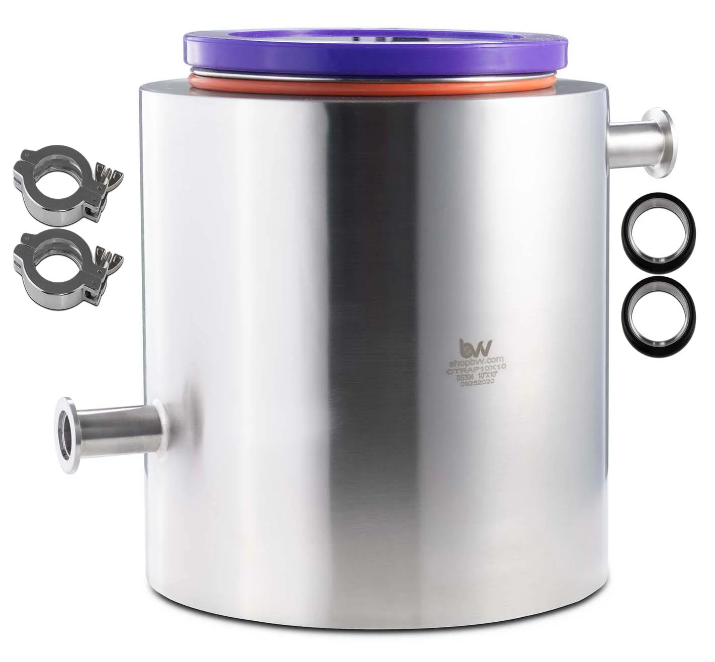What is the internal liquid capacity of the trap itself (not the dry ice slurry pot)?